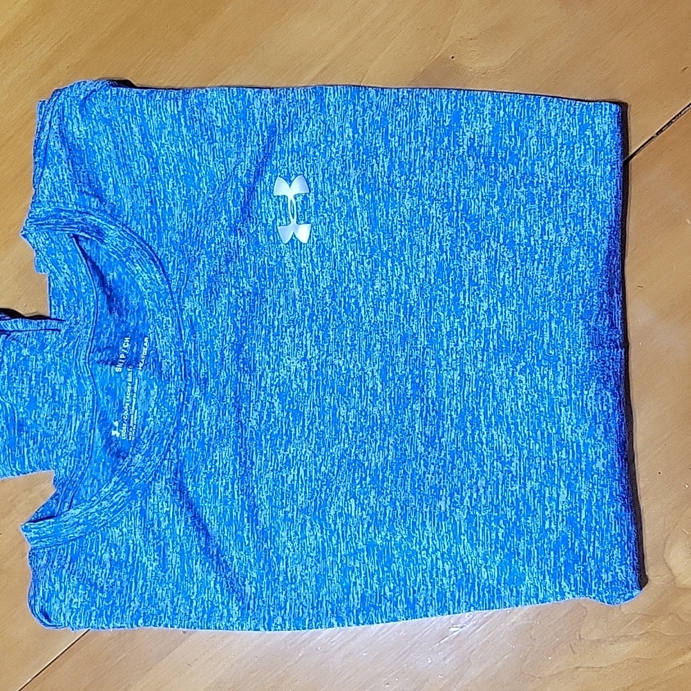Underarmor tee